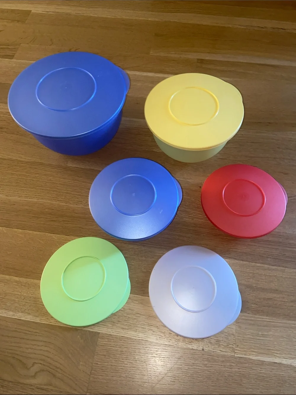 Vintage Tupperware Set 4 Nesting Plastic Food Storage Bowls 6 Airtight Lids